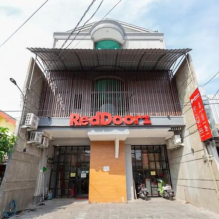 Reddoorz @ Manukan Surabaya Esterno foto