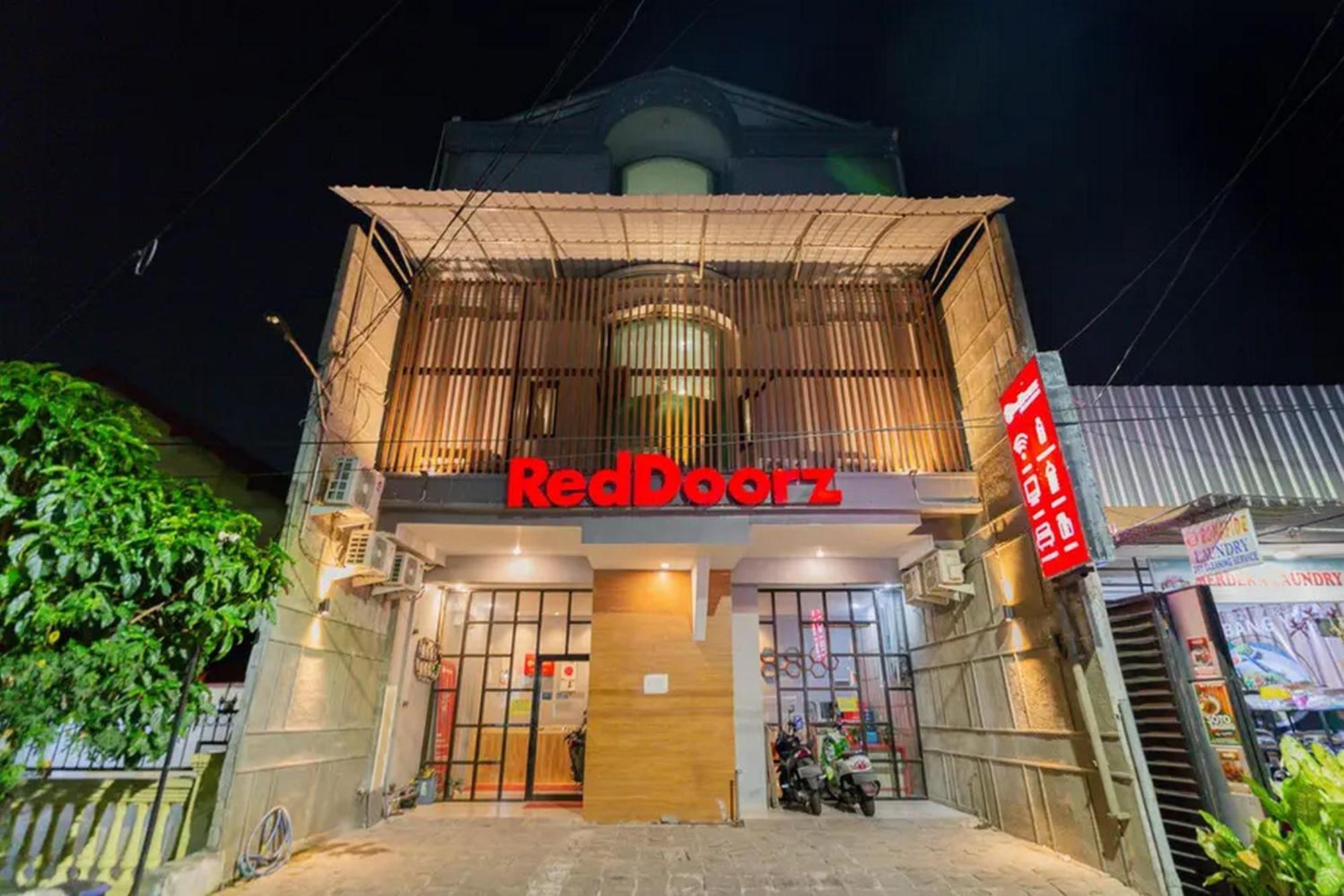Reddoorz @ Manukan Surabaya Esterno foto