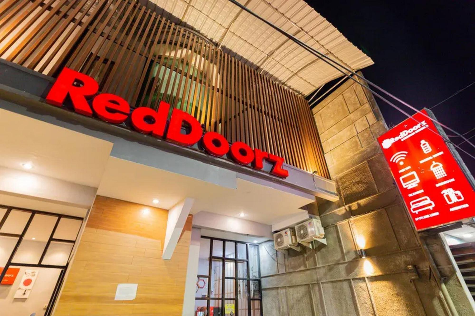 Reddoorz @ Manukan Surabaya Esterno foto